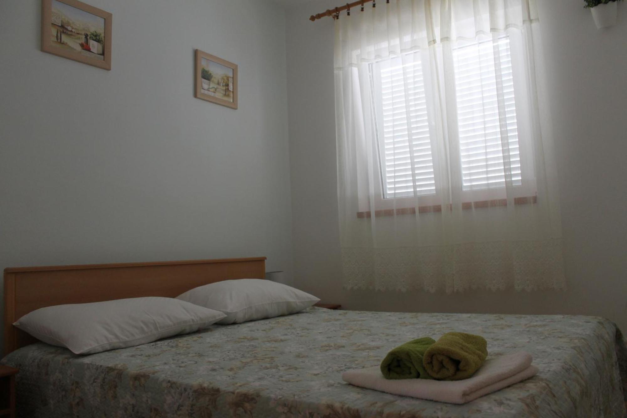 Apartments Strmecki Novi Vinodolski Szoba fotó